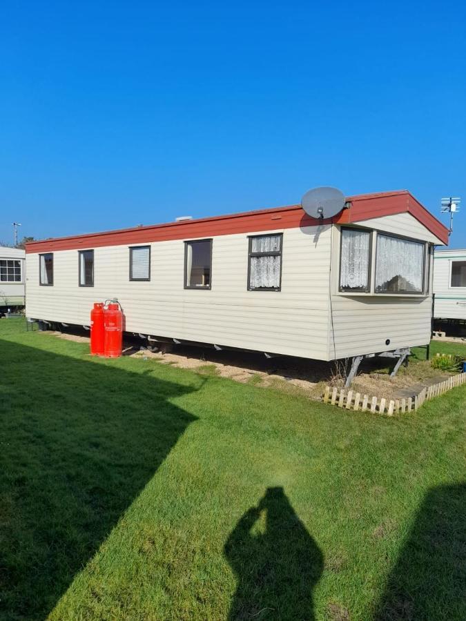 Villa Kings Caravan - Family Groups Only - Very Quiet Park Skegness Exterior foto