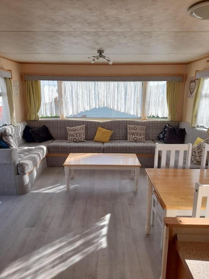 Villa Kings Caravan - Family Groups Only - Very Quiet Park Skegness Exterior foto
