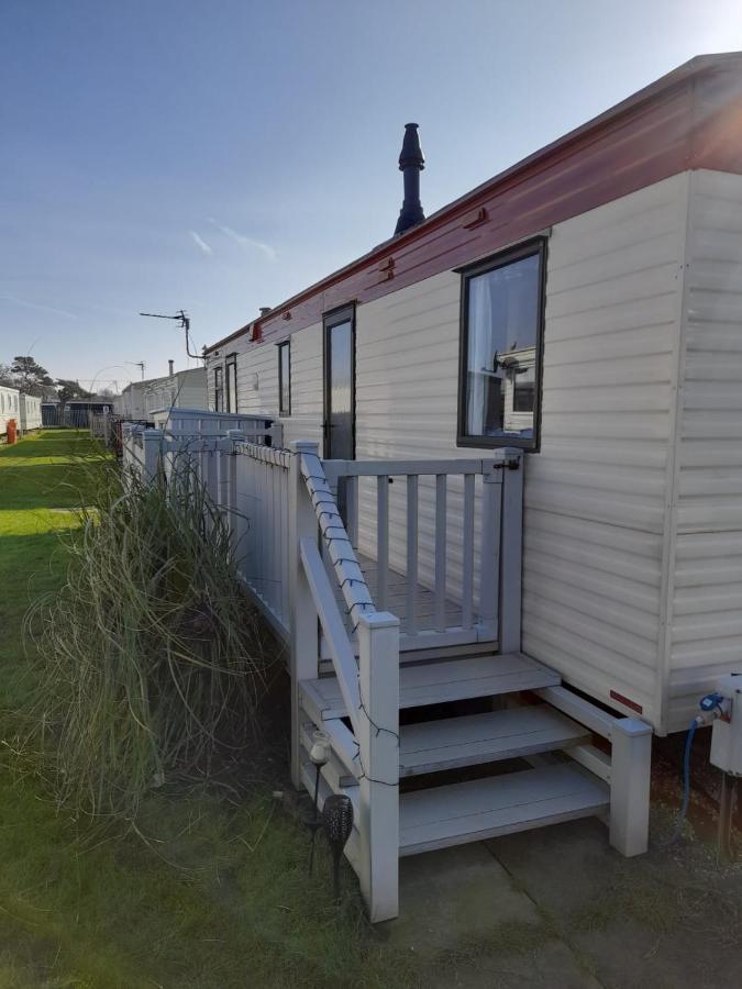 Villa Kings Caravan - Family Groups Only - Very Quiet Park Skegness Exterior foto