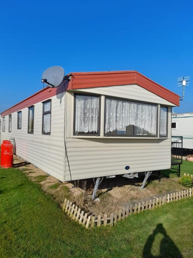 Villa Kings Caravan - Family Groups Only - Very Quiet Park Skegness Exterior foto
