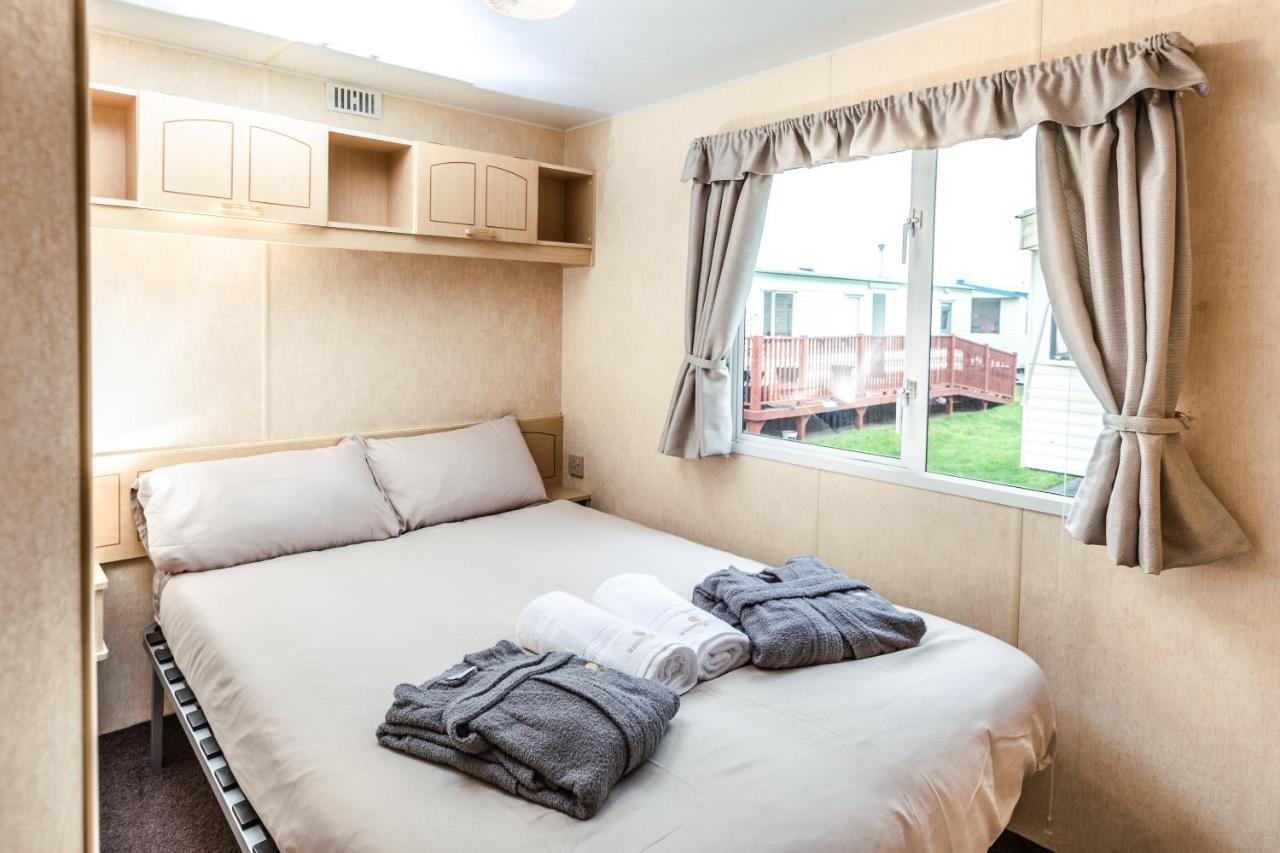 Villa Kings Caravan - Family Groups Only - Very Quiet Park Skegness Exterior foto